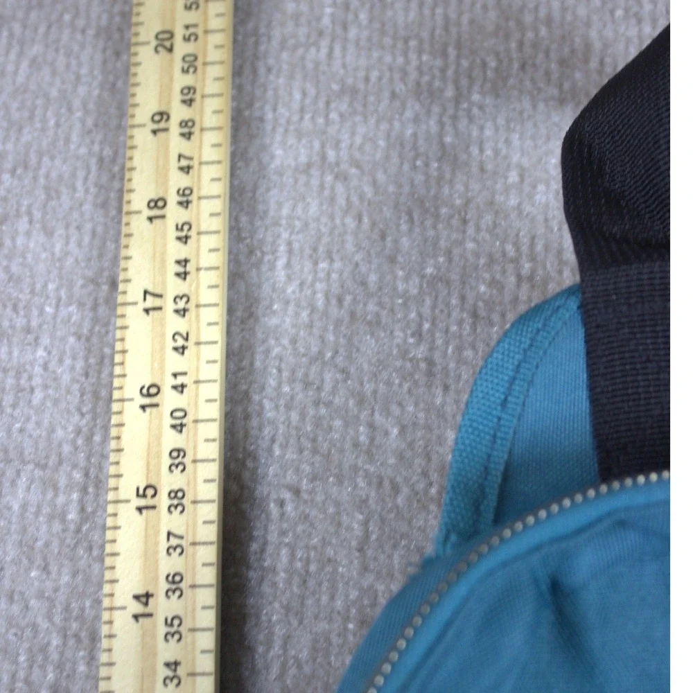 The North Face Berkeley Bag Teal Blue Crossbody Sling Backpack Hiking Travel